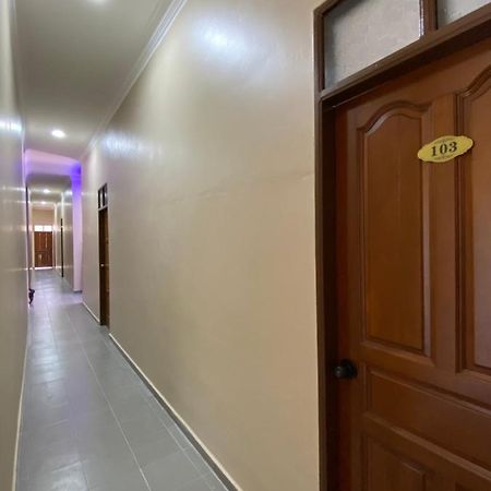 Sasuka Guesthouse Marang Buitenkant foto